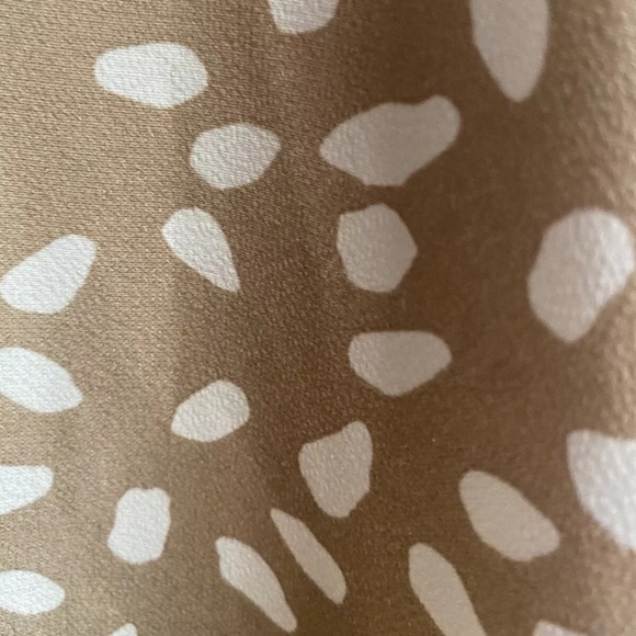 Shein Women’s Beige Tan Polka Dot V-Neck Shirred Waist Mini Dress Size Medium - Picture 9 of 13